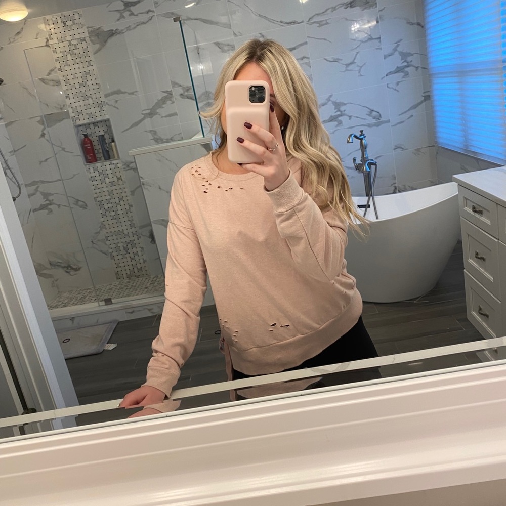 Pink sweatshirt - Picture 8 of 14